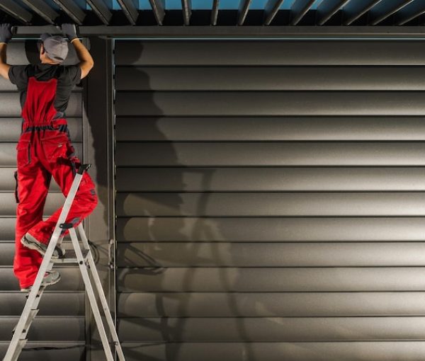 aluminium-pergola-with-wall-shade-shutters-installation-performed-by-caucasian-technician_1426-24257 aluminium-pergola-with-wall-shade-shutters-installation-performed-by-caucasian-technician_1426-24257